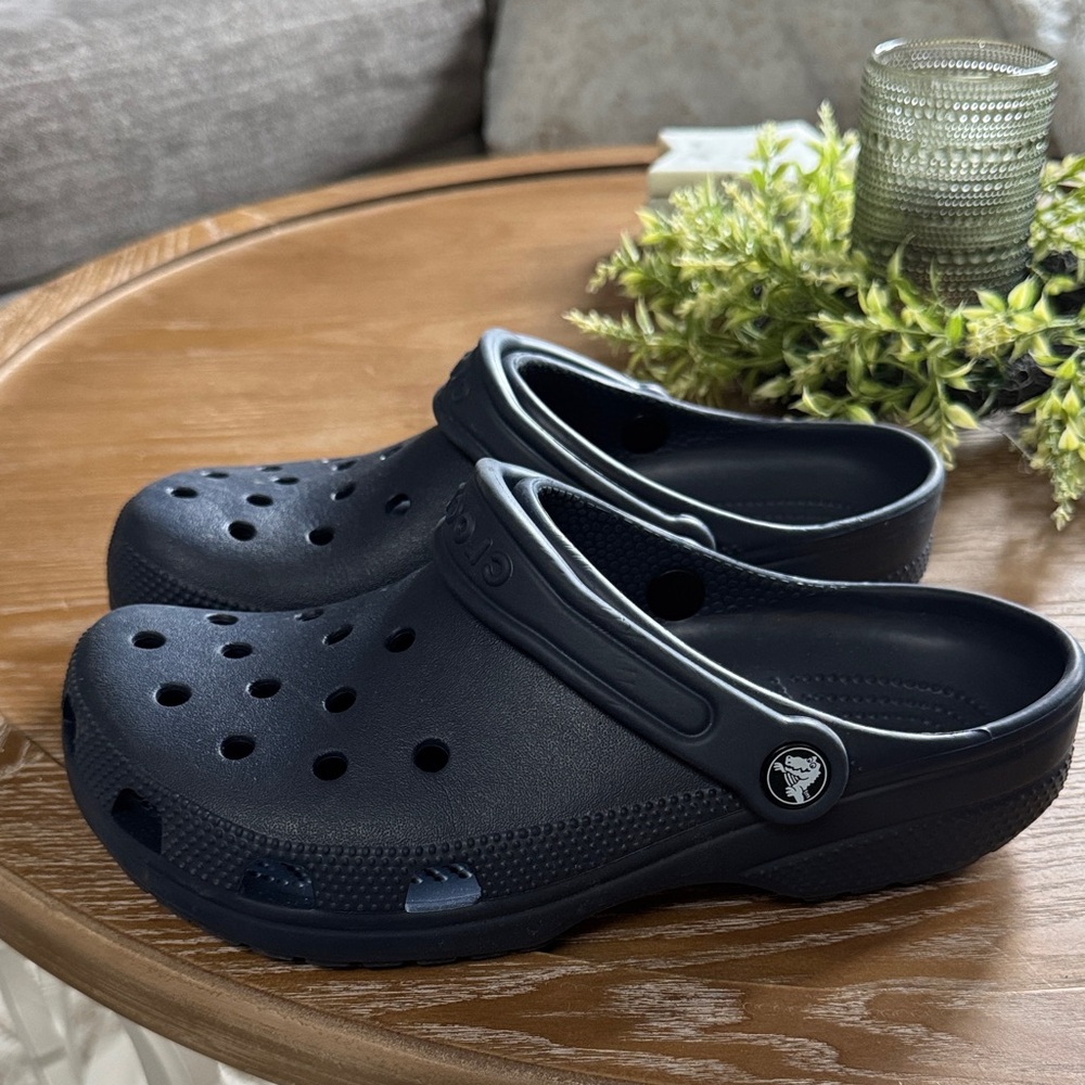 CROCS Navy